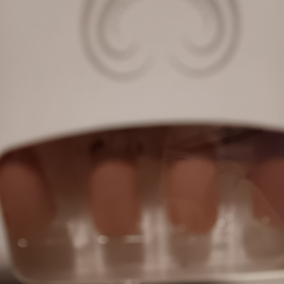 Press On Nails - Reusable Nude Set - Picture 2 of 2